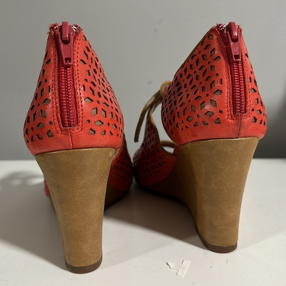 Miz Mooze wedges - Picture 3 of 6